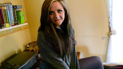 College Uniform: Gri içinde tamsin k