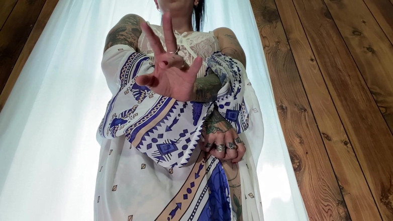 Miss Morticia: Nicht nackter zauber