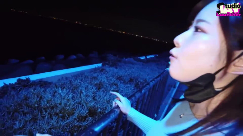 Studio JAV Launcher: Nekonečný zážitek dlouho očekávané připojení se promění v hluboké, pít...