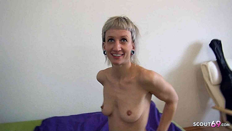 Full porn collection: Surové šukání pro německou anorektiku Punk dívku Lunu v Berlíně Hostel