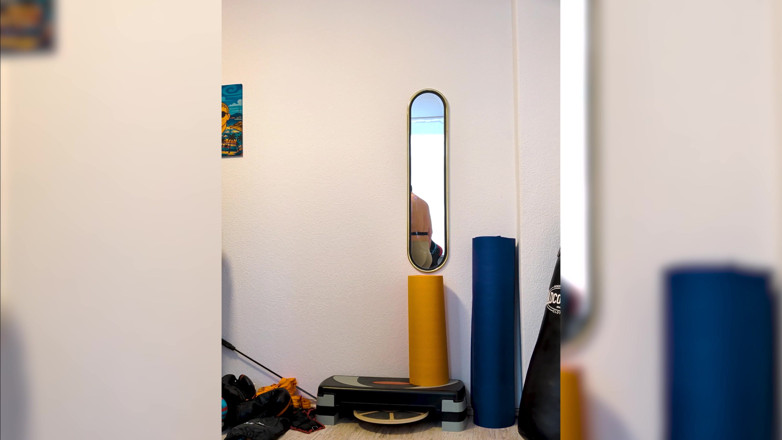 Alex Butt: Esercizio e sborrata in leggins stretti