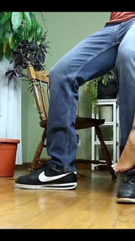 Když je jeho táta pryč