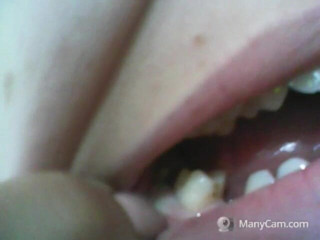 savannahamatoriale: 嘴巴非常性感