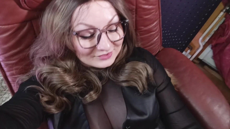 Arya Grander: Mokra masturbacja cipki: Duży tyłek MILF w skórze, Hot Secretary...