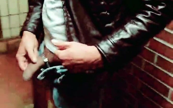 Slutboyben: Slutboyben cam4, une nympho exhibitionniste vous expose