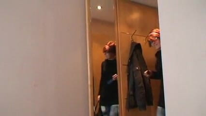 Popp Sylvie: I play your whore in your hotel room