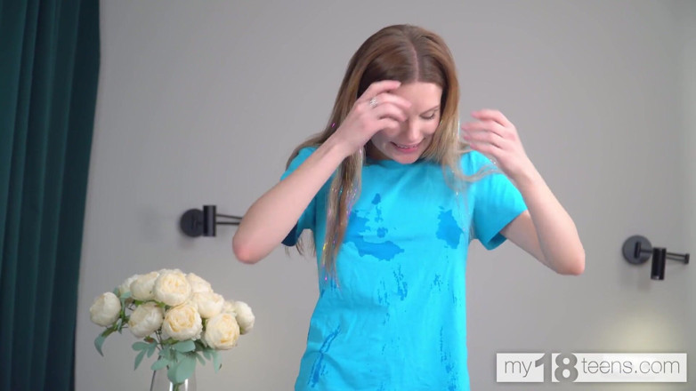 My 18 Teens: My18teens - schöne Milka Way neckt ihre muschi