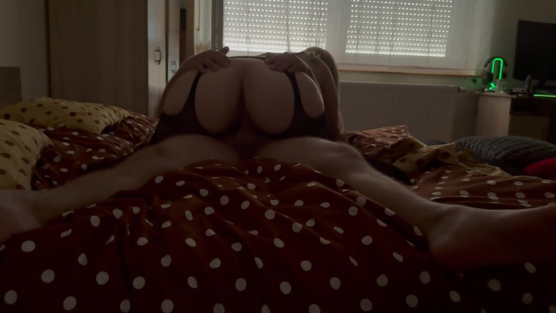 Christy X Taylor: Пизду з'їли та наповнили кремпаєм натуральну дівчину, нічного хардкорного сексу