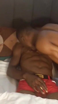 I Fuck a Skinny Boy on Low Key