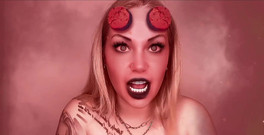 Goddess Misha Goldy: Miluješ, když ti přikazuje jíst tvé sperma. Očividně nemůžete přestat...