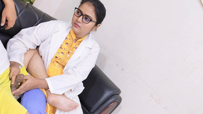 Your-Eshita: Schöne krankenschwester. Indische deshi-bangla-Krankenschwester fickt zu hause. Part_01