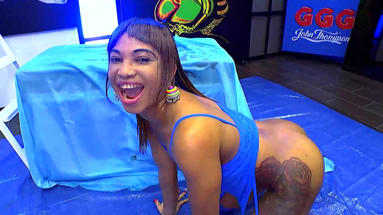 German Hardcore Gangbang: GGG John Thompson, latina, pisse, avalage de sperme, pisse dans...