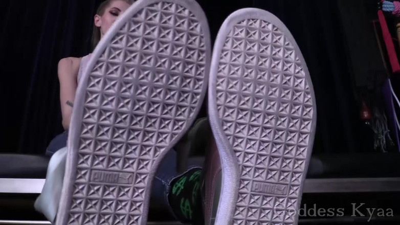 Kyaa Chimera: Kirli spor ayakkabılarımı em