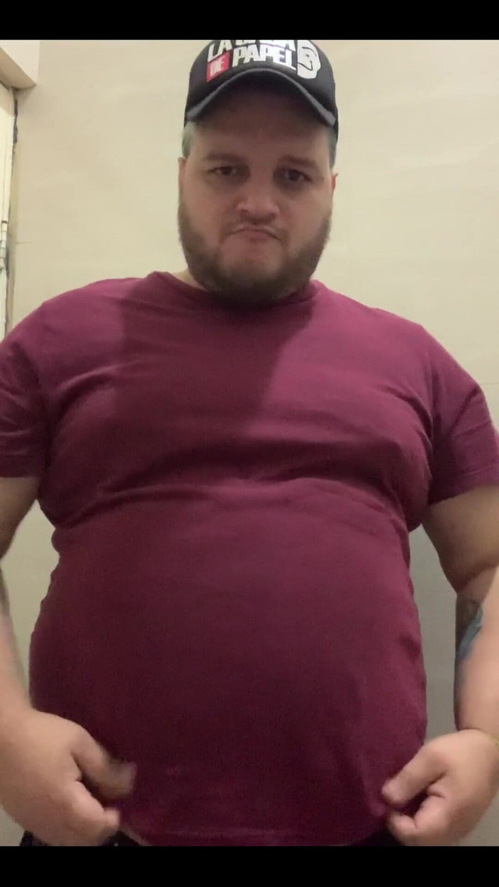 Ksanchez1203: Дрочка руками, сперма в барному залі