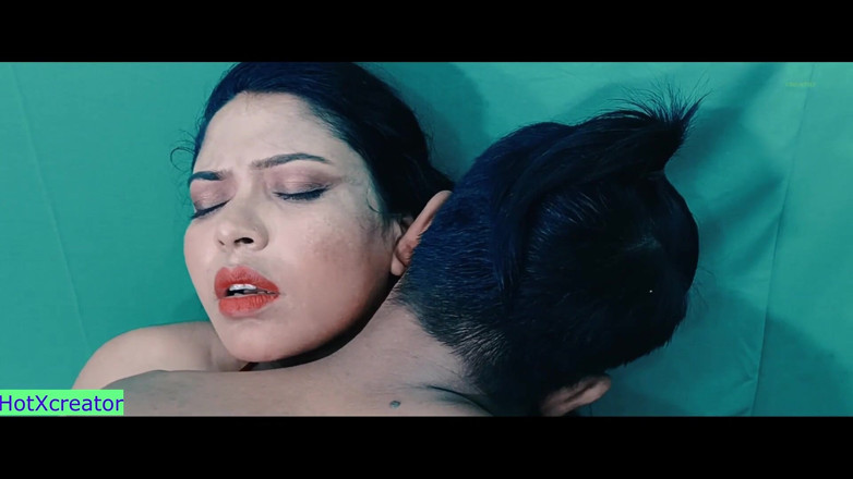 Hot creator: Indiancă desi frumoasă model futută de director în fața camerei! Desi...