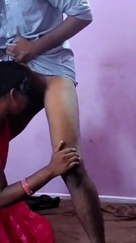 laal saari anni choosna aur kutte shaili men chudaee