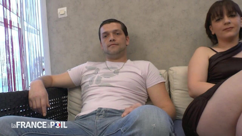 Papy Viewer: Kali pertama meliwat di hadapan kamera untuk pasangan amatur muda...