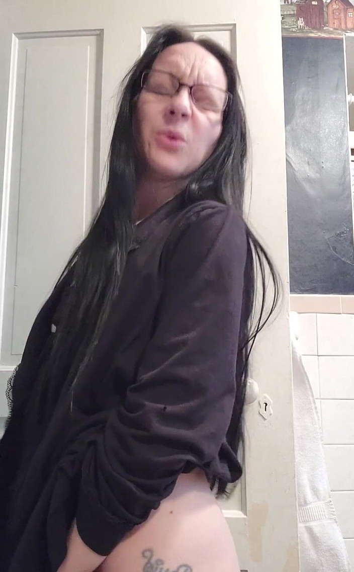 Raven Willow: 10 scoregge puzzolenti deliziose in attesa di essere annusate 2