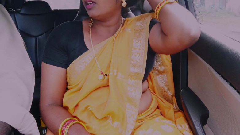 Telugu honey lips: India mucama en el coche, telugu habla sucio