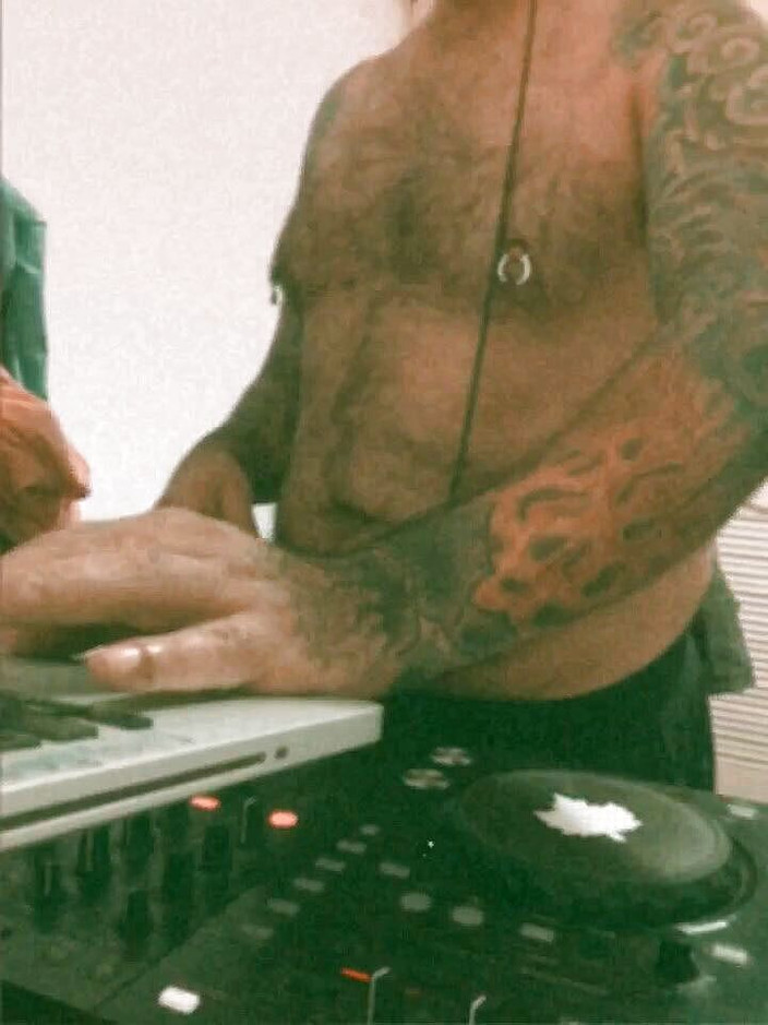 Phillholes: Horni dj