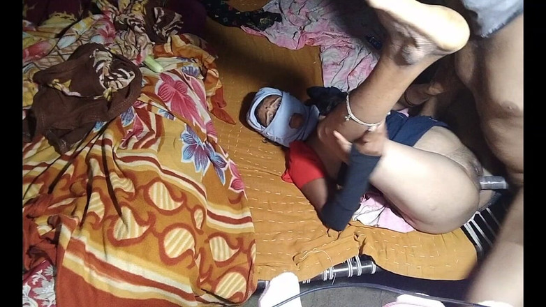 KMM: Desi moster hade mycket kul i jävla och vänster