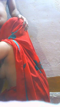 นมใหญ่ น้องสะใภ้ใส่สาฬีแดงโดนพี่เขยเย็ด