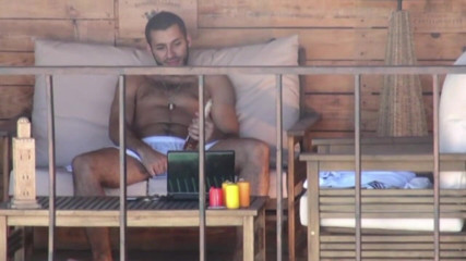 ARAB FUCKERS WITH HUGE COCKS: Exhib para o esperma de hetero árabe se masturbando