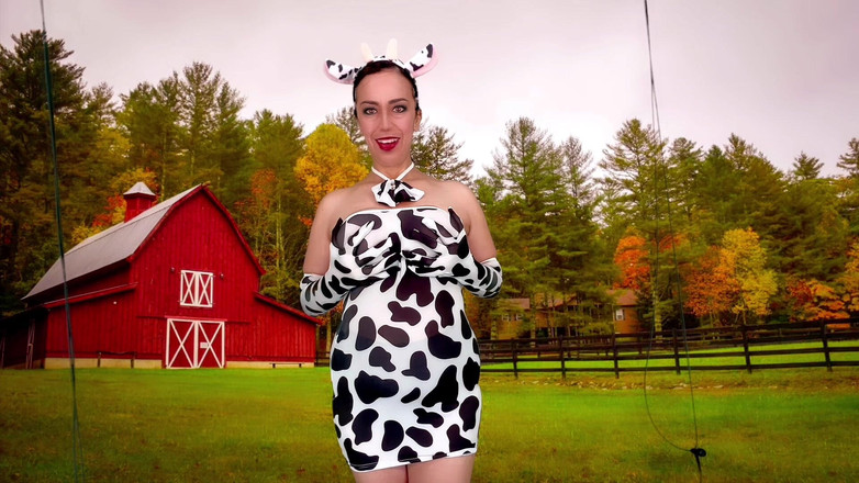 VeeVee Vixen: The Milky Hucow