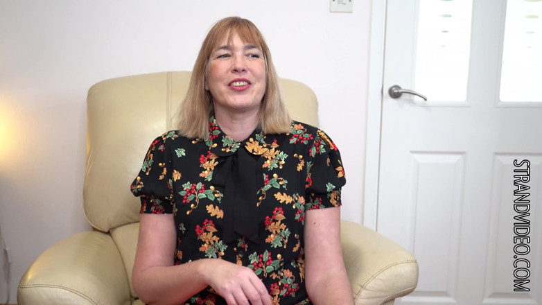 Sarah Stern: nee larki par naram mat jao