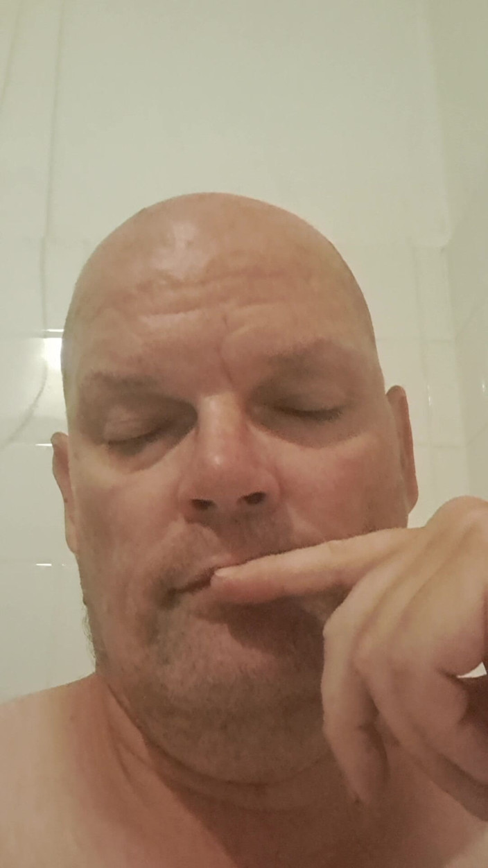 Fickspecht: The Sucking Continues