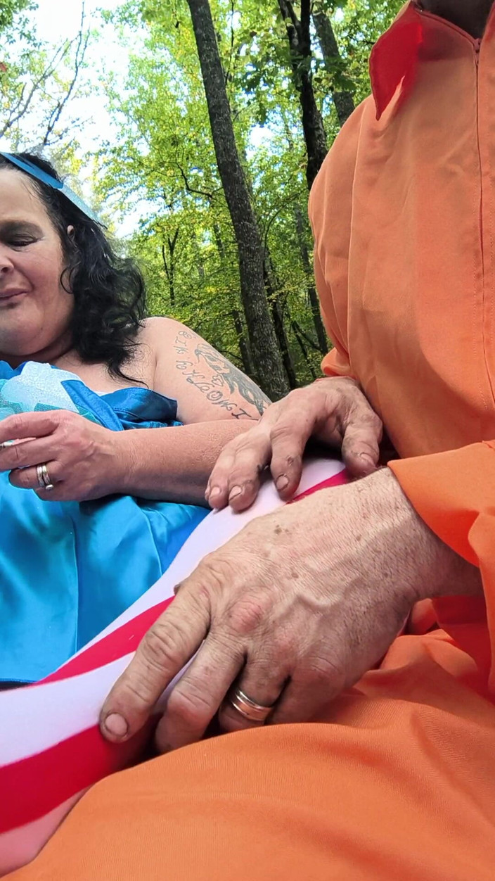 HerculesnVENUS: Zlobivá herečka venkovní scéna Útěke se snaží dostat do kundičky