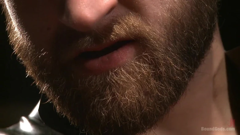Bound gods: 乳胶 - 电力 - 灌肠 - Waders