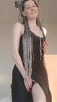 Přírodní Tělo, Chlupatá podpaží, Chlupatá kundička, Chlupatý zadek, Velké stydké pysky, Pěkná prsa, Nadržená MILF Ginnagg