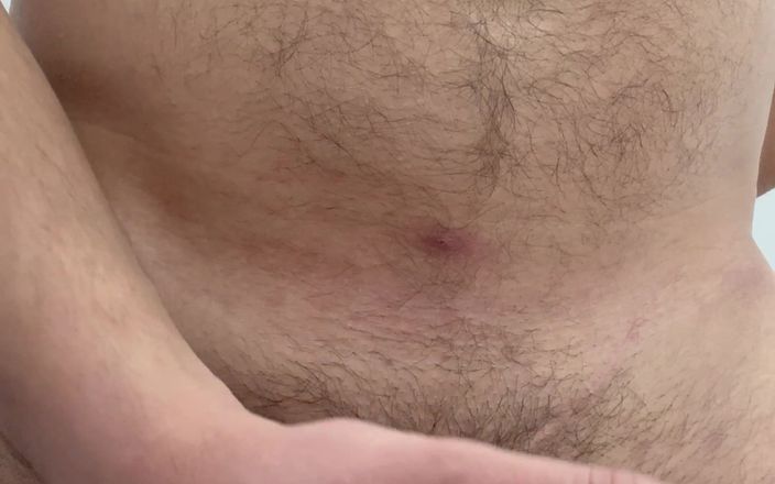 Bear MMM: Orso giovane, la grande pancia finalmente viene