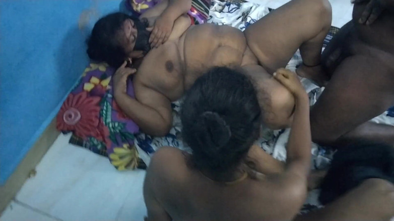 Benita sweety: Sexo a três com esposa infiel gostosa