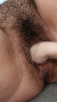 Peluda madrasta e sua enteada de 19 anos