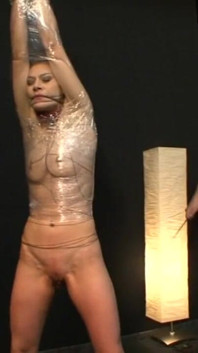 Bau BDSM - Adegan #01