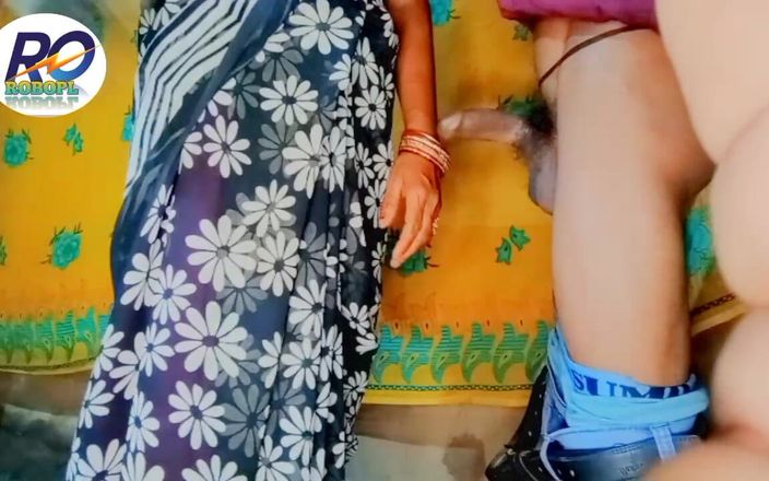 Robopll: Pantat dan memek gadis hot india dientot habis-habisan pakai kain...