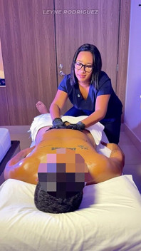 Sensuele handmatige massage pov - groot gebouwde amateurman happy end