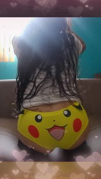 Pikachu Wagging Tail Moment