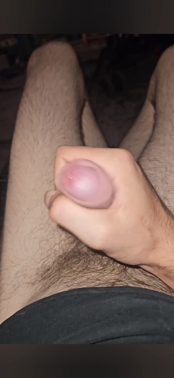 Smoking stoker: Batang besar melancap dengan fetish merokok dengan pancutan mani