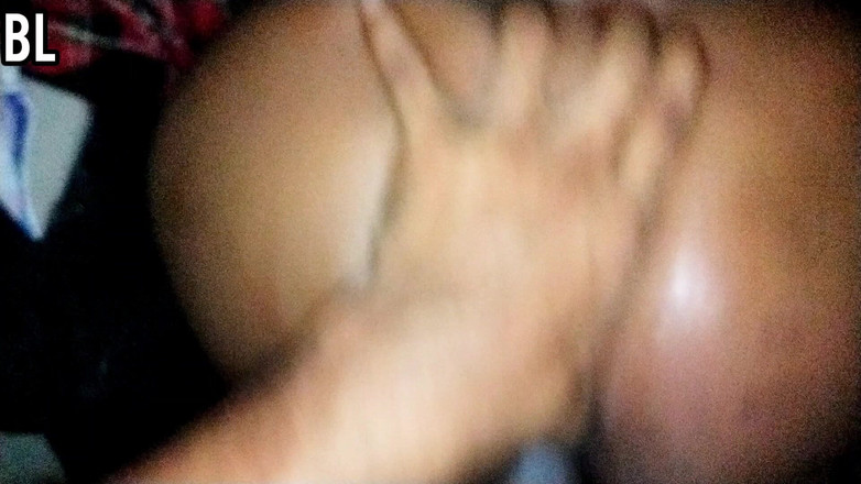 Brison love: Dedilha Sua Bunda Antes De Fistá-la Enquanto Fode Sua Buceta