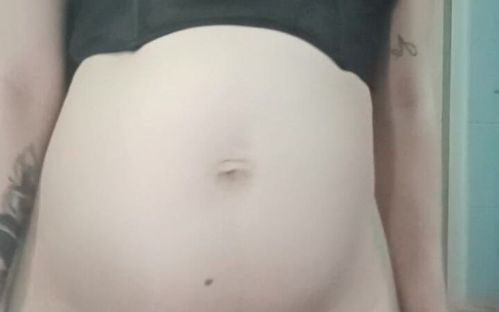 Irene: Tarian seksi cewek hamil