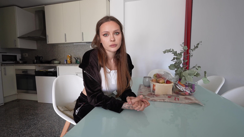 Alexa Poshspicy: A Neighbor Found Out That Her Husband Was Cheating on...