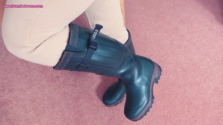 Bunnie Stevens: Încerc noile mele wellingtons