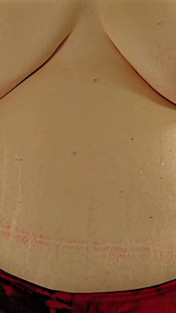 spust i zobacz, jak mi się pracuje i pochwal się gorącymi seksownymi widokami mojego dużego grubego białego tyłka z bliska w leginsach - Duży soczysty tyłek BBW SSBBW
