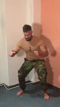Maximo soldat tränar