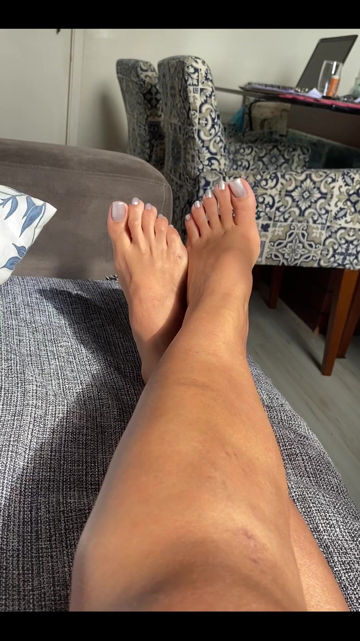 KiffaFeet: 最后一天 Wirh 这个完美的银子