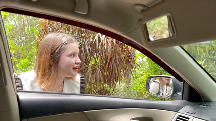 SkinLovers: Minyon öğrenci benden binmek istedi, ben de onu arabada siktim