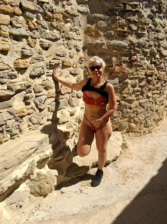 Sofy13: Компіляційна Виставка, Де Я Граю